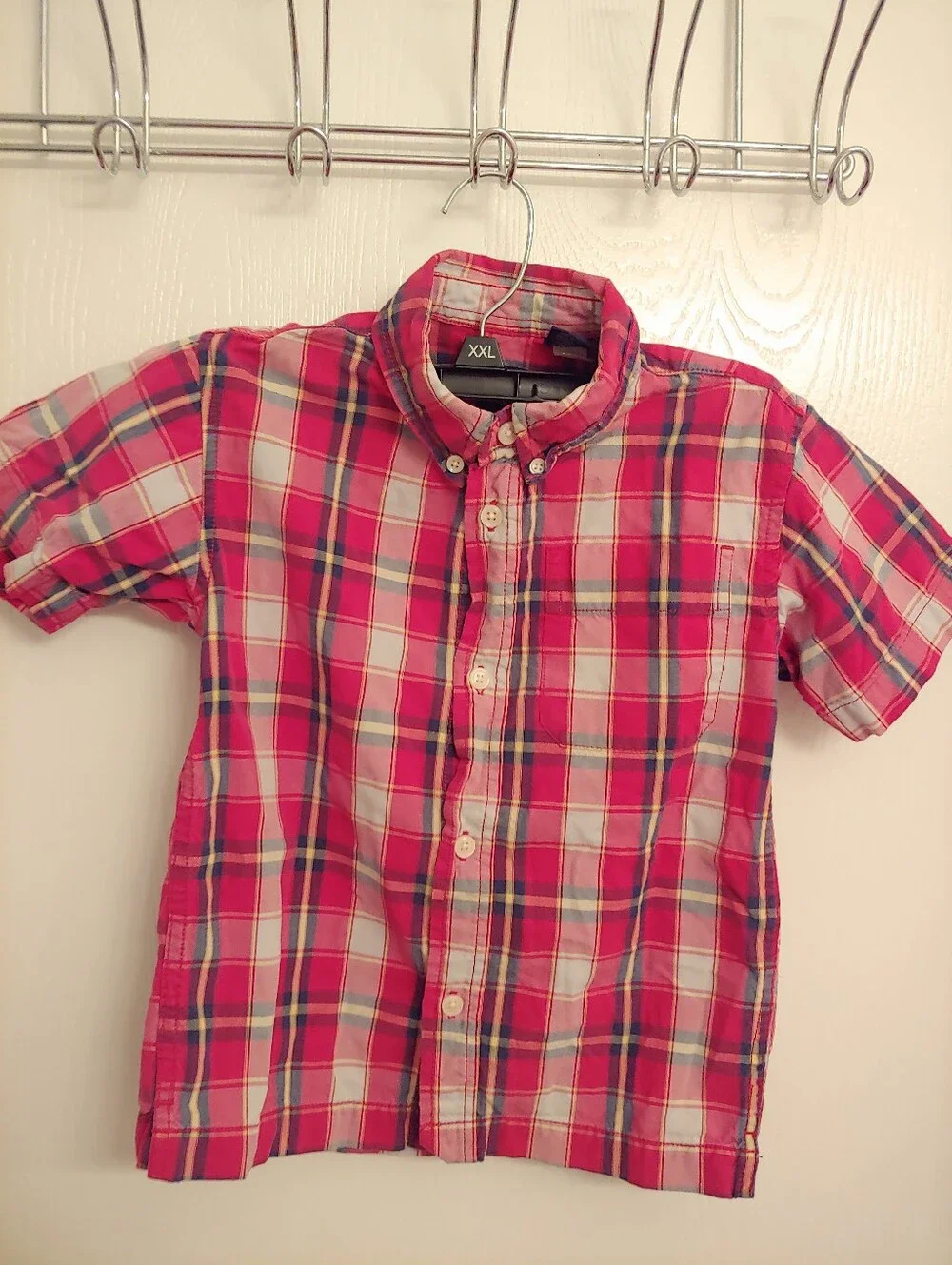 GAP Red Plaid Short Sleeve Button-Down Shirt